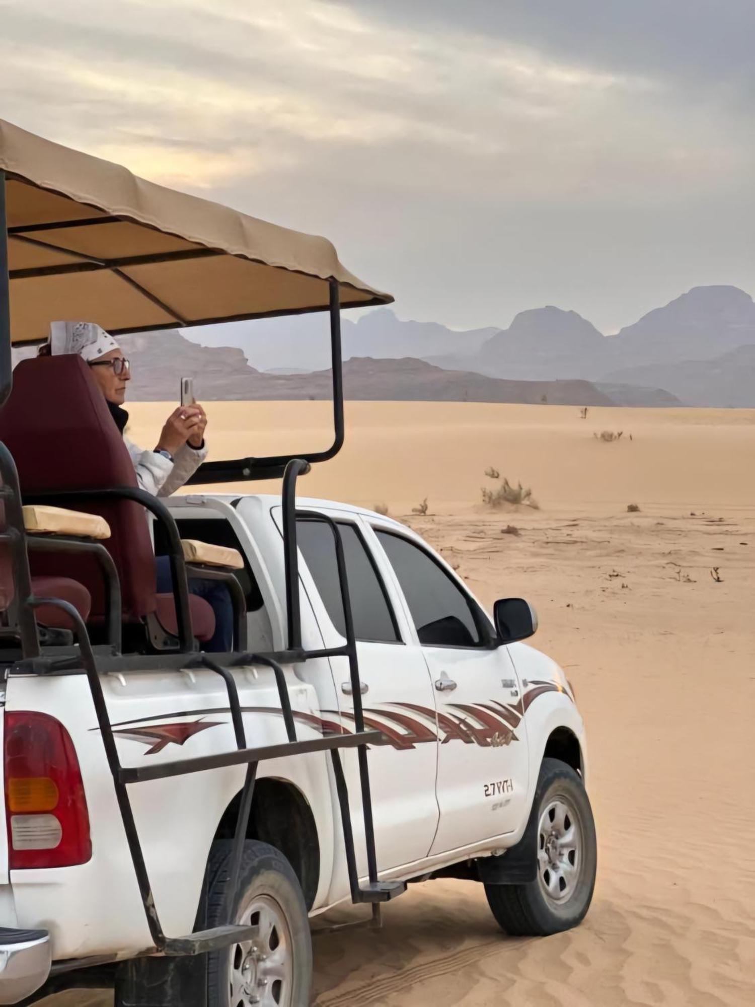 Rum Royal Flower Luxury Camp Wadi Rum Ngoại thất bức ảnh