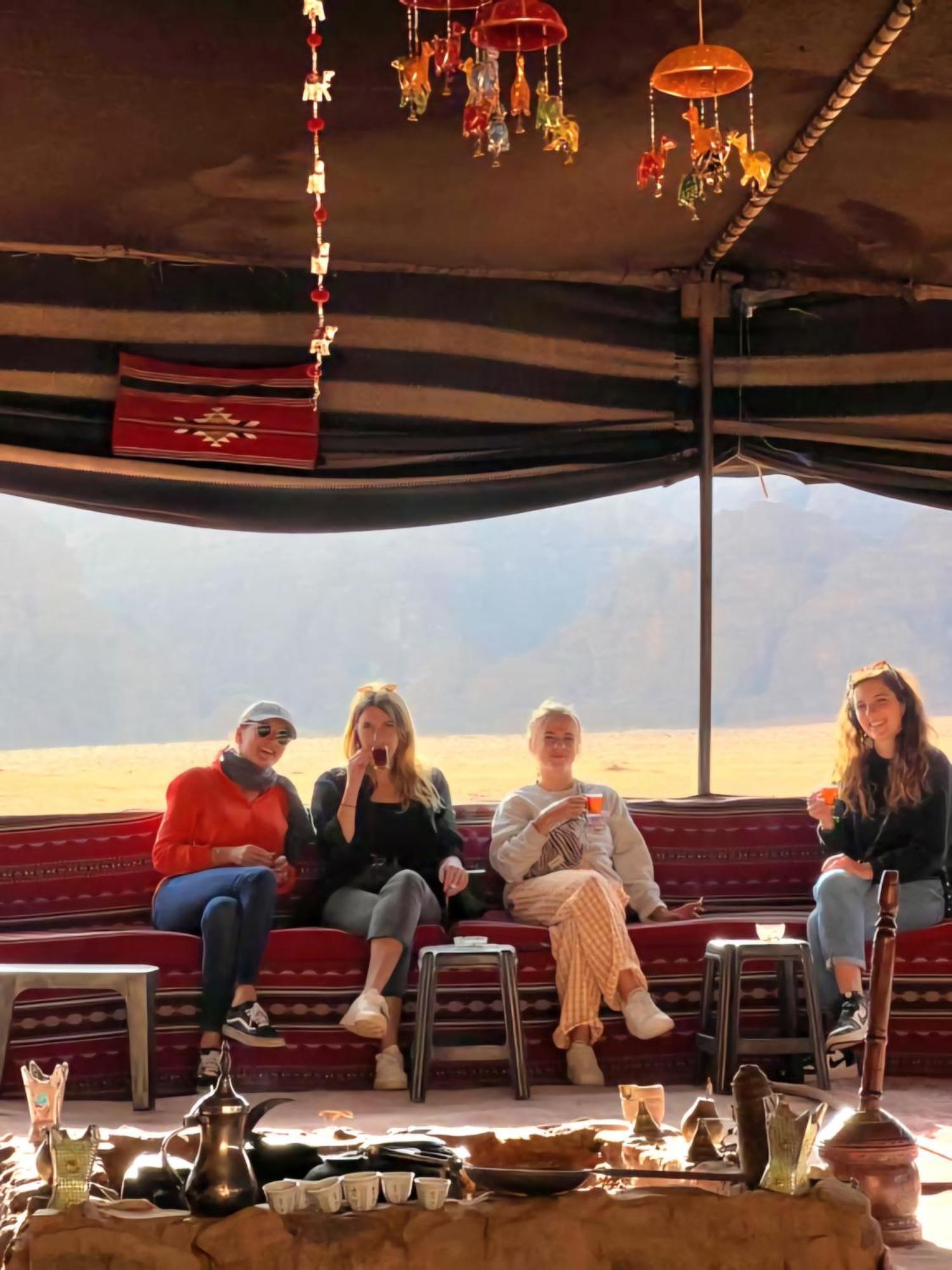 Rum Royal Flower Luxury Camp Wadi Rum Ngoại thất bức ảnh