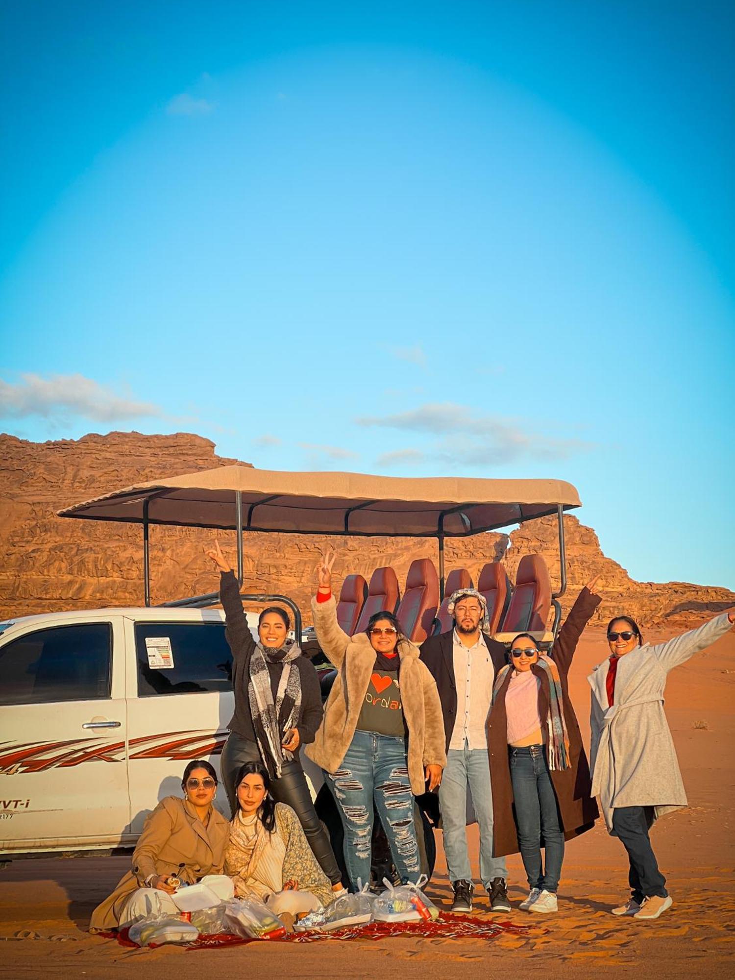 Rum Royal Flower Luxury Camp Wadi Rum Ngoại thất bức ảnh