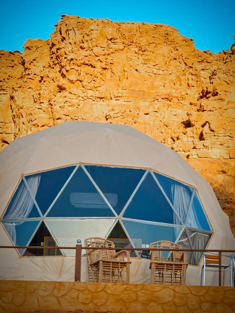 Rum Royal Flower Luxury Camp Wadi Rum Ngoại thất bức ảnh